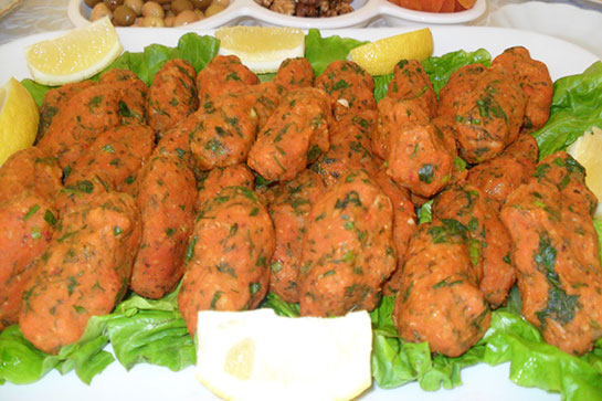 Mercimekli Çiğ Köfte Tarifi ve Malzemeleri